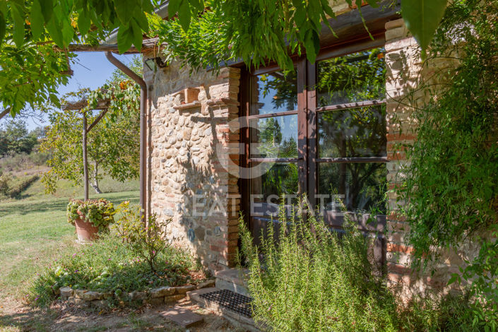 Image No.21-5 Bed Country House for sale