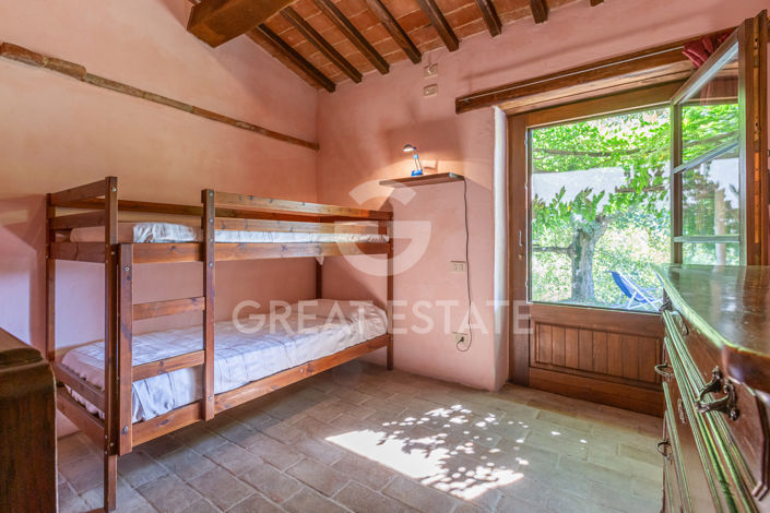 Image No.37-5 Bed Country House for sale