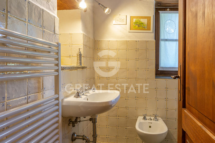 Image No.41-5 Bed Country House for sale