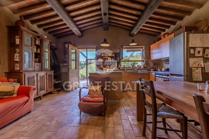 Image No.8-5 Bed Country House for sale