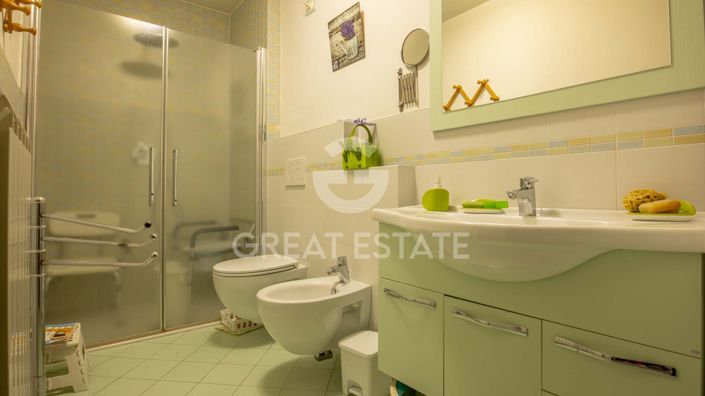 Image No.18-3 Bed Villa for sale