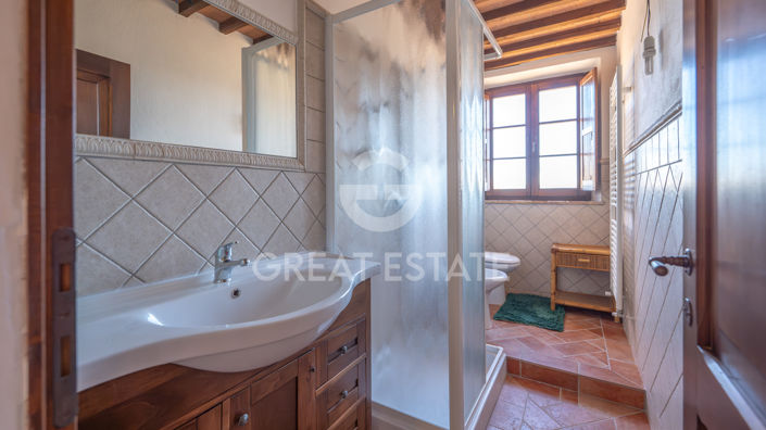 Image No.31-7 Bed Country House for sale