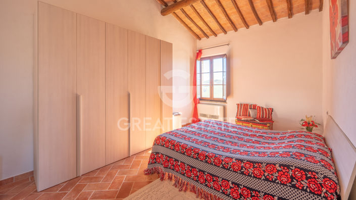 Image No.32-7 Bed Country House for sale