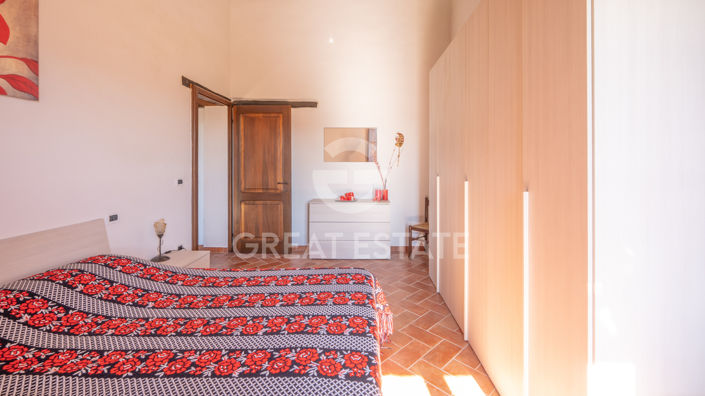 Image No.33-7 Bed Country House for sale