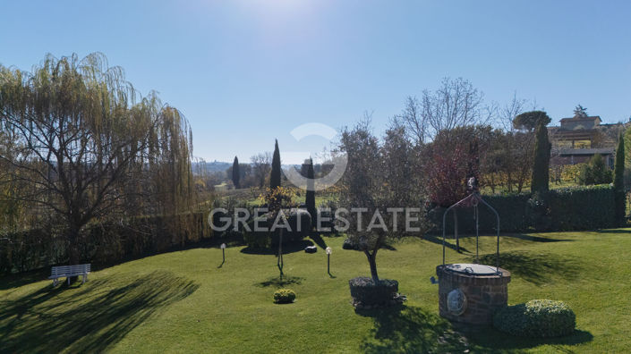 Image No.11-2 Bed Country House for sale