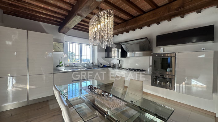 Image No.18-2 Bed Country House for sale