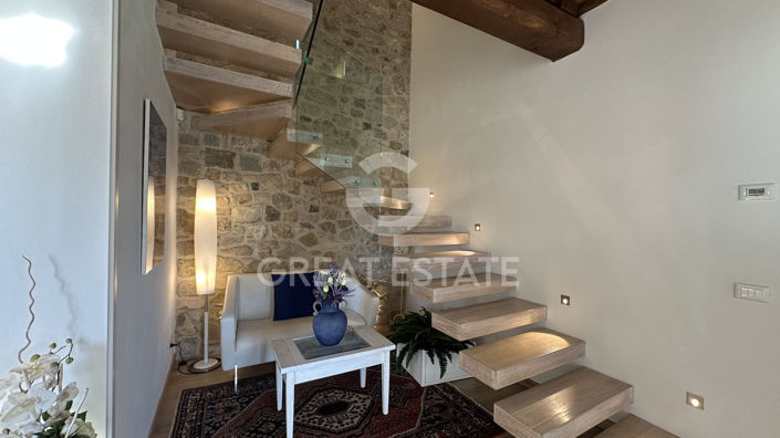 Image No.20-2 Bed Country House for sale