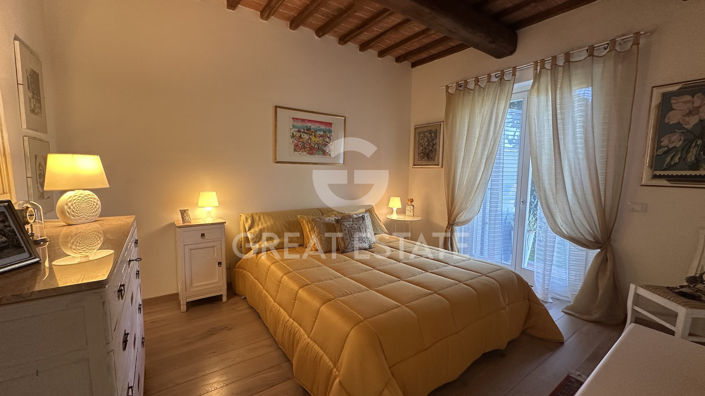 Image No.21-2 Bed Country House for sale