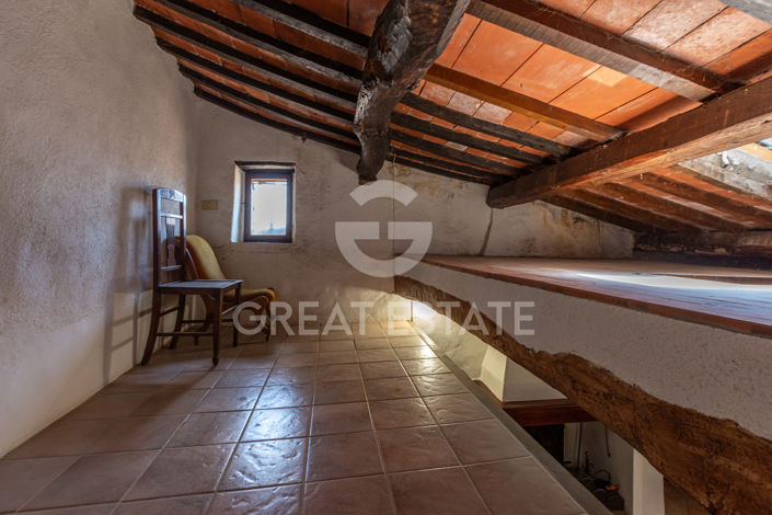 Image No.15-3 Bed Property for sale