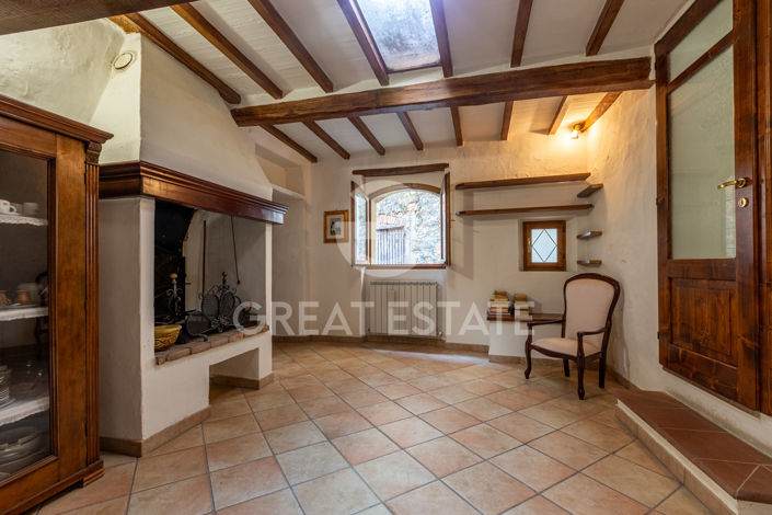 Image No.3-3 Bed Property for sale