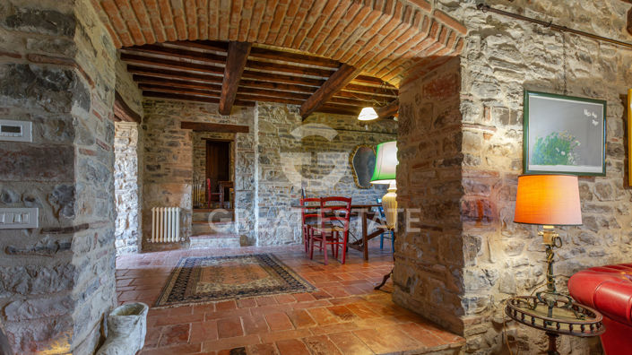 Image No.3-8 Bed Country House for sale