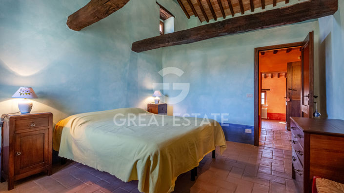 Image No.52-8 Bed Country House for sale