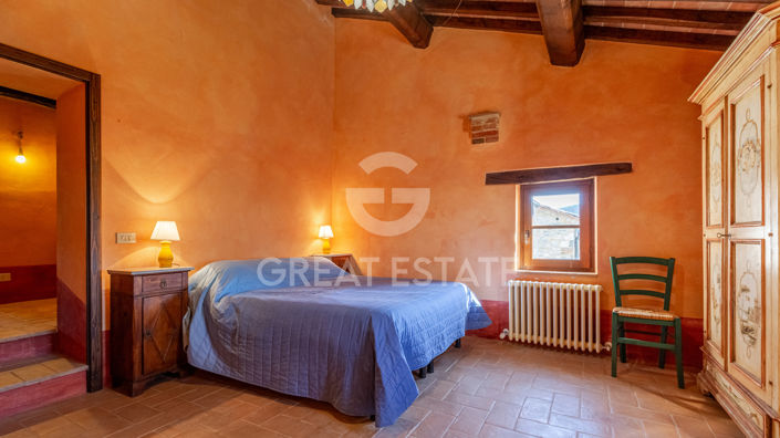 Image No.53-8 Bed Country House for sale