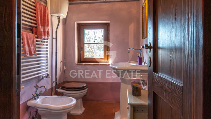 Image No.60-8 Bed Country House for sale