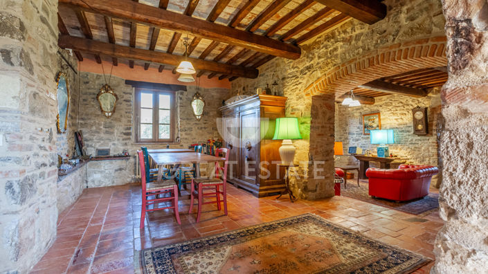 Image No.7-8 Bed Country House for sale