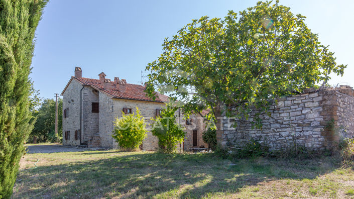 Image No.10-8 Bed Country House for sale