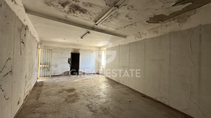 Image No.19-3 Bed Property for sale