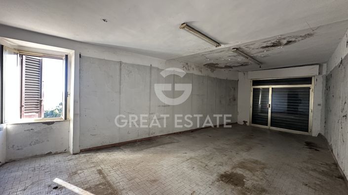 Image No.21-3 Bed Property for sale