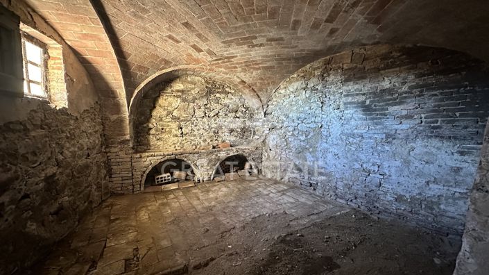 Image No.28-3 Bed Property for sale