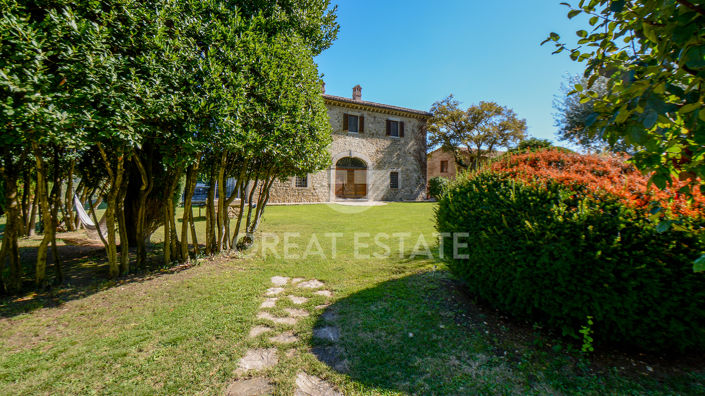 Image No.20-5 Bed Country House for sale