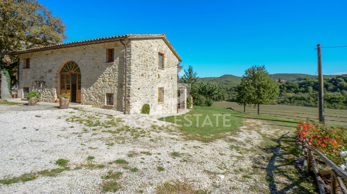 Image No.35-5 Bed Country House for sale