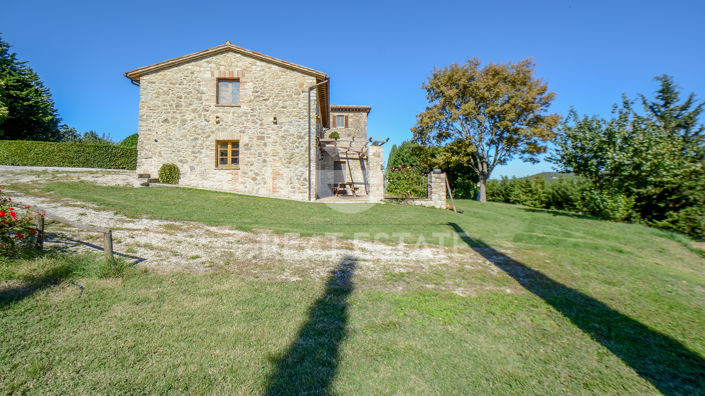 Image No.36-5 Bed Country House for sale