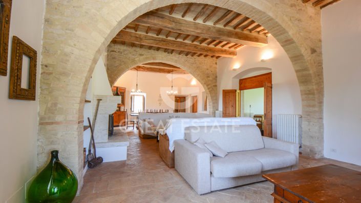 Image No.42-5 Bed Country House for sale