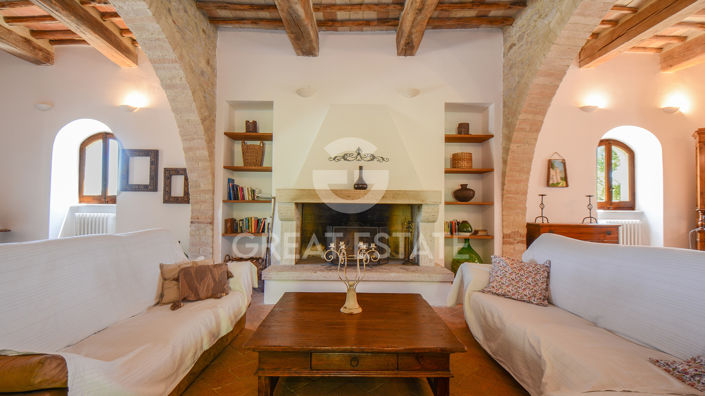 Image No.43-5 Bed Country House for sale