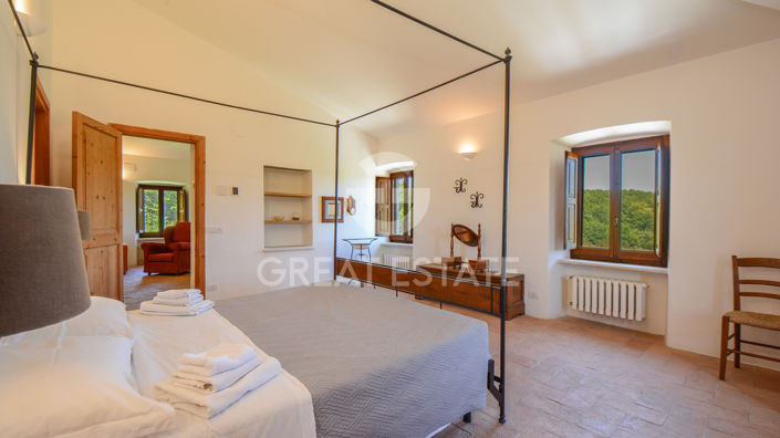 Image No.55-5 Bed Country House for sale