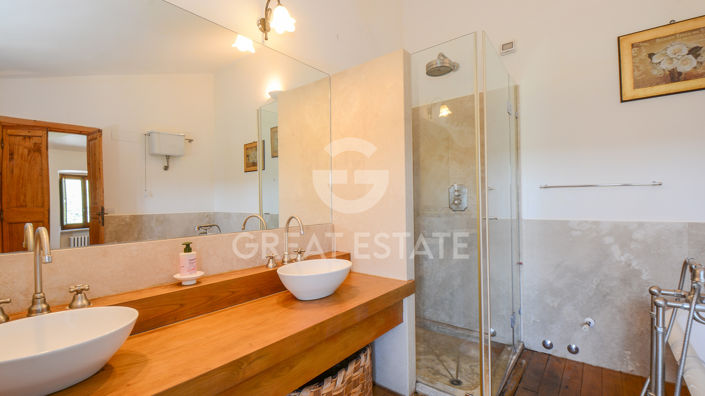 Image No.57-5 Bed Country House for sale