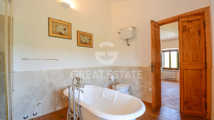 Image No.58-5 Bed Country House for sale