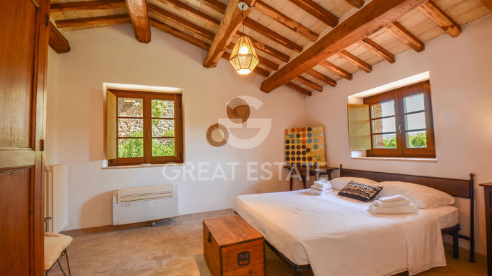 Image No.58-5 Bed Country House for sale