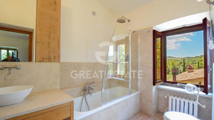 Image No.60-5 Bed Country House for sale