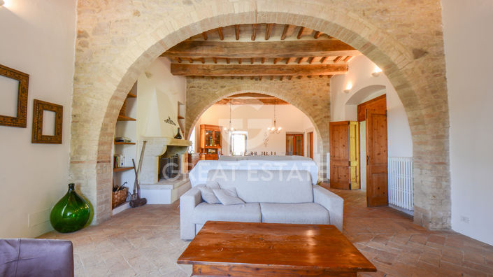 Image No.7-5 Bed Country House for sale