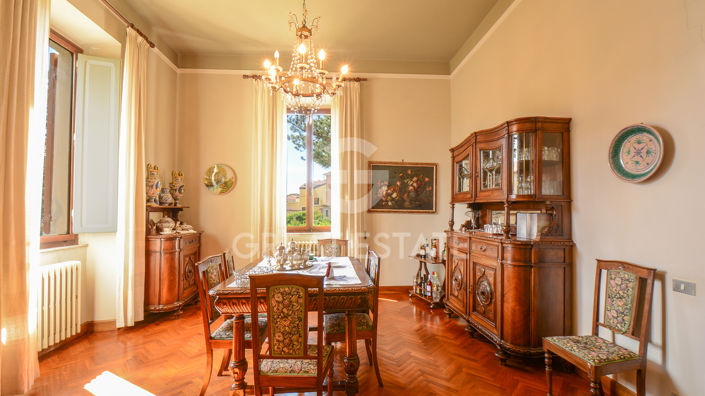 Image No.12-4 Bed Country House for sale