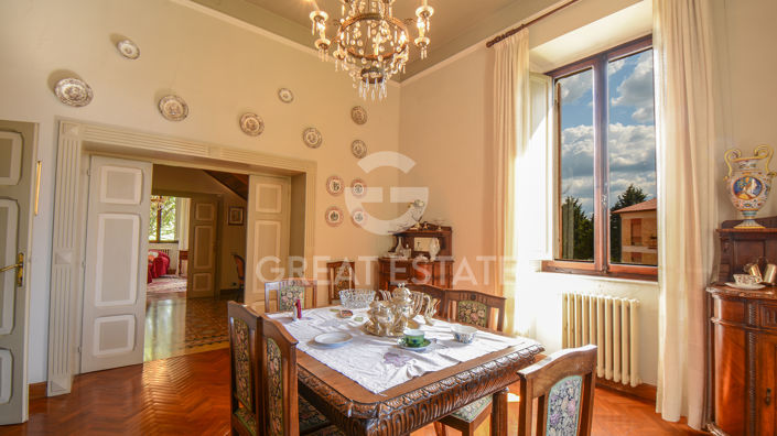 Image No.13-4 Bed Country House for sale