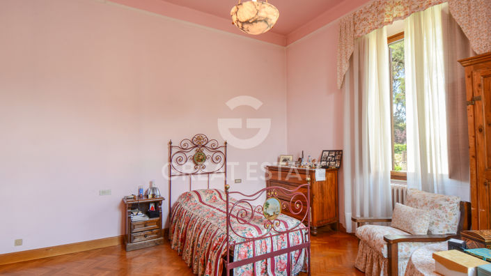 Image No.26-4 Bed Country House for sale