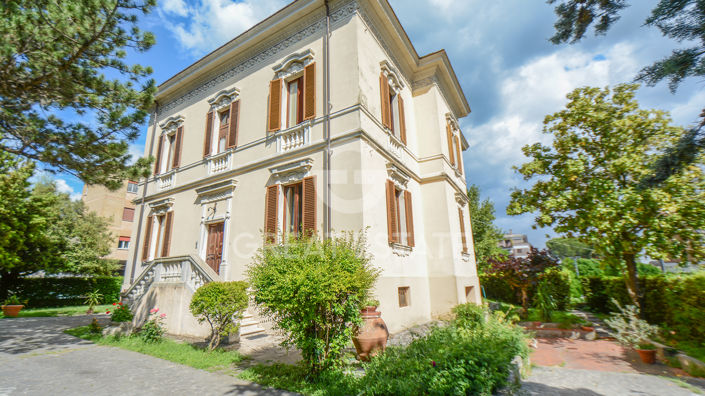 Image No.8-4 Bed Country House for sale