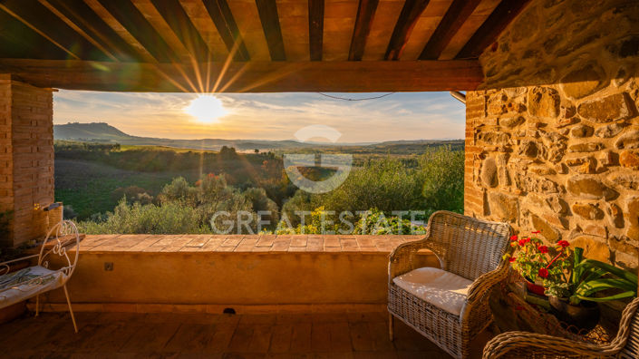 Image No.13-8 Bed Country House for sale