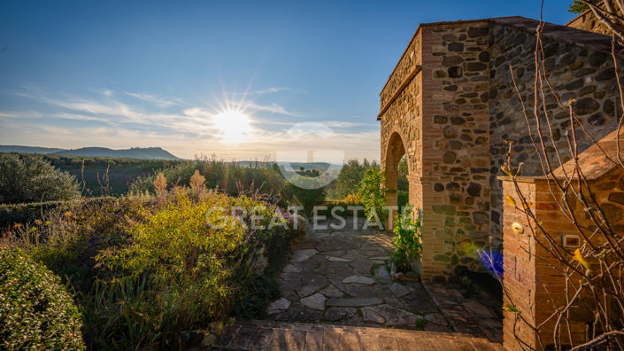 Image No.15-8 Bed Country House for sale