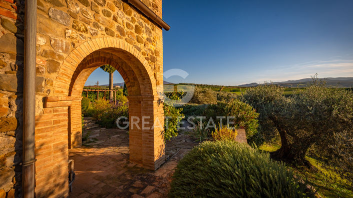 Image No.19-8 Bed Country House for sale