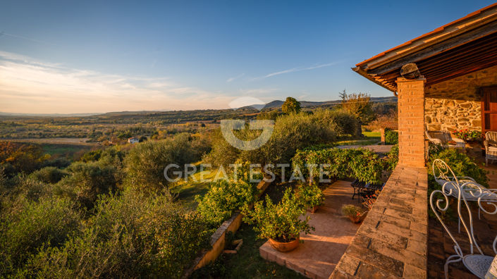 Image No.8-8 Bed Country House for sale