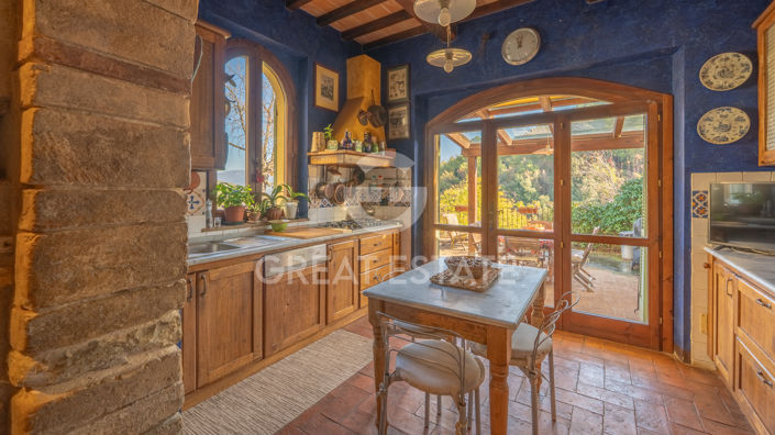 Image No.22-4 Bed Country House for sale