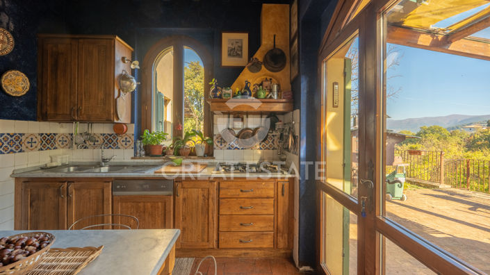 Image No.23-4 Bed Country House for sale