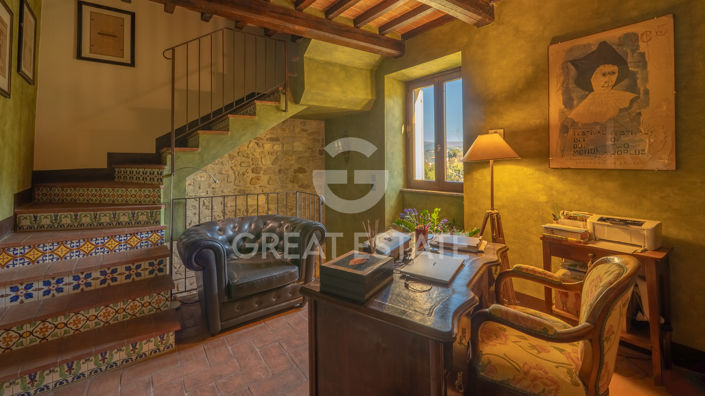 Image No.24-4 Bed Country House for sale