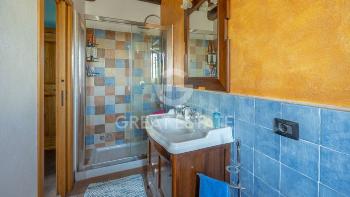 Image No.30-4 Bed Country House for sale