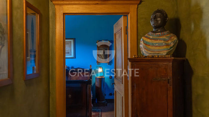 Image No.52-4 Bed Country House for sale