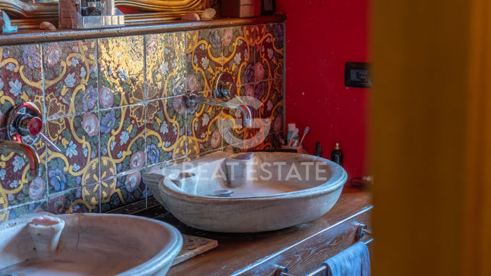 Image No.53-4 Bed Country House for sale