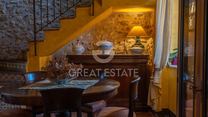 Image No.6-4 Bed Country House for sale