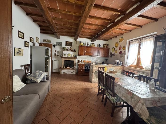 Image No.2-6 Bed Country House for sale